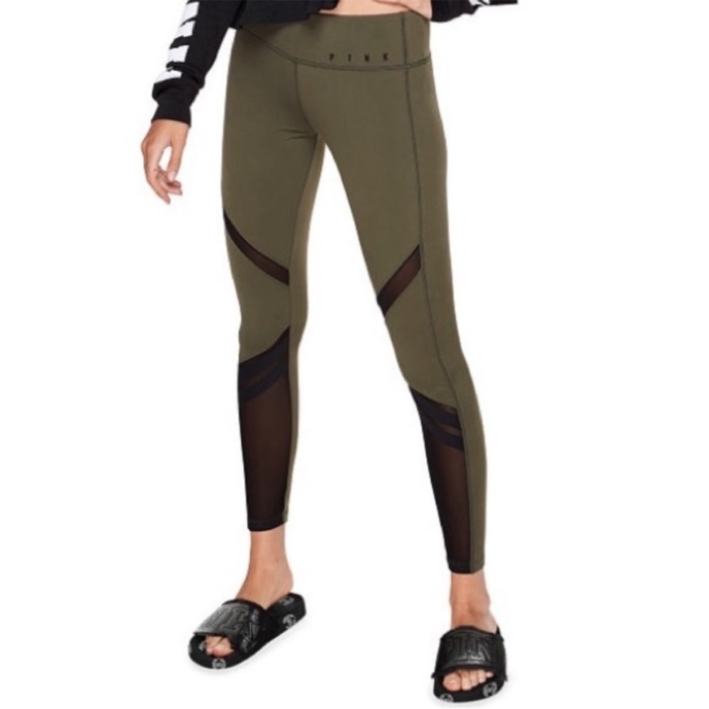 PINK Victoria’s Secret Utimate Fleece Lined Leggings